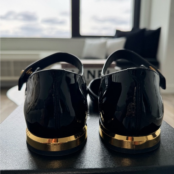 CHANEL Black MaryJanes - Picture 2 of 7